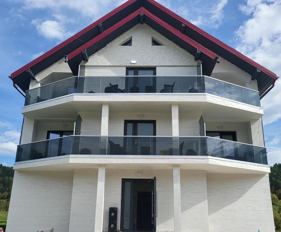 Soimii Bucovinei Residence Ватра-Молдовіцей Екстер'єр фото