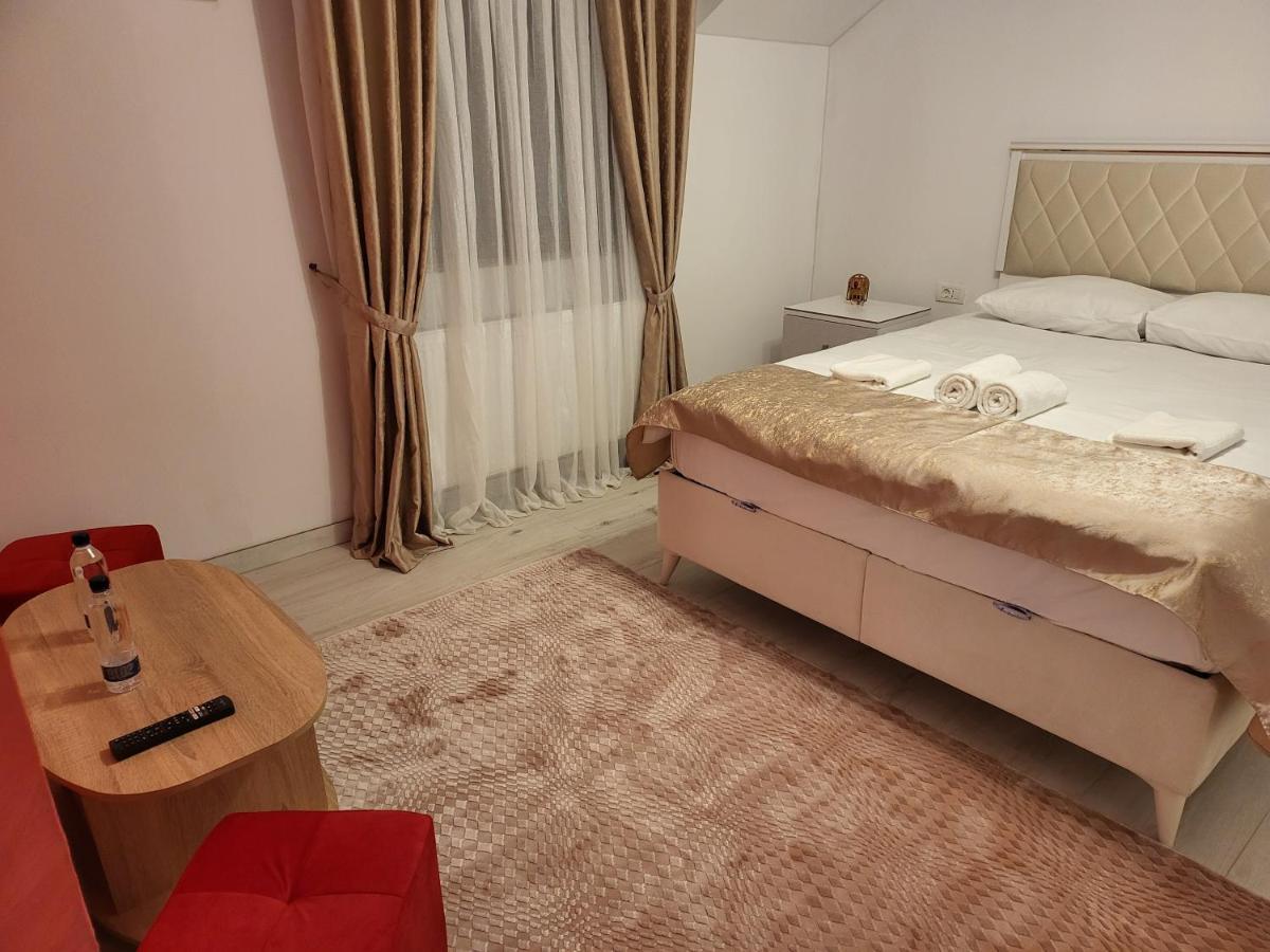 Soimii Bucovinei Residence Ватра-Молдовіцей Екстер'єр фото